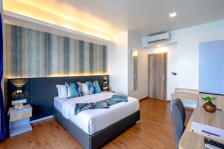 Room 9 of 60