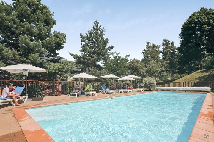 Pool Hotel