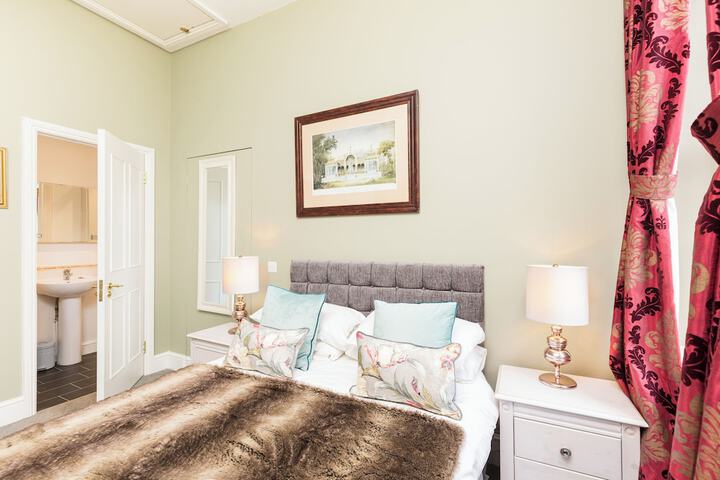 Room 76 of 261