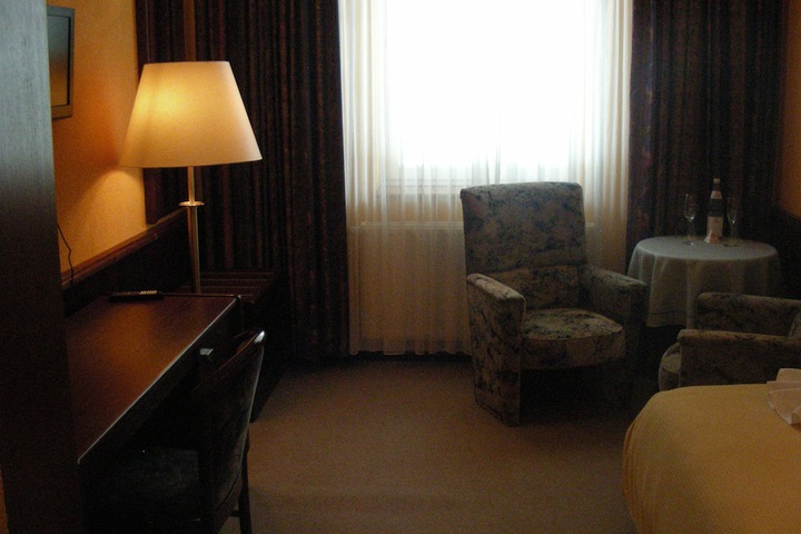 Room 5 of 57