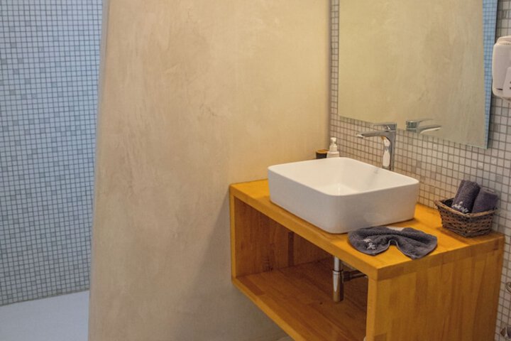 Room 155 of 210