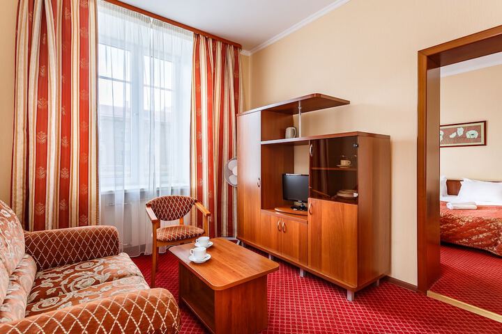 Room 40 of 65
