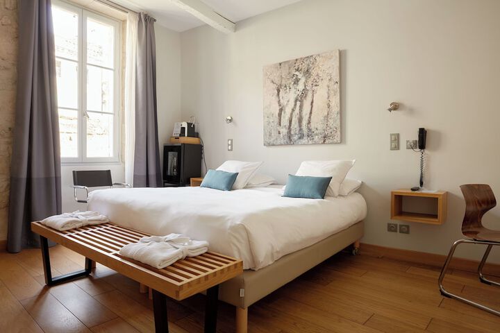 Room 48 of 209