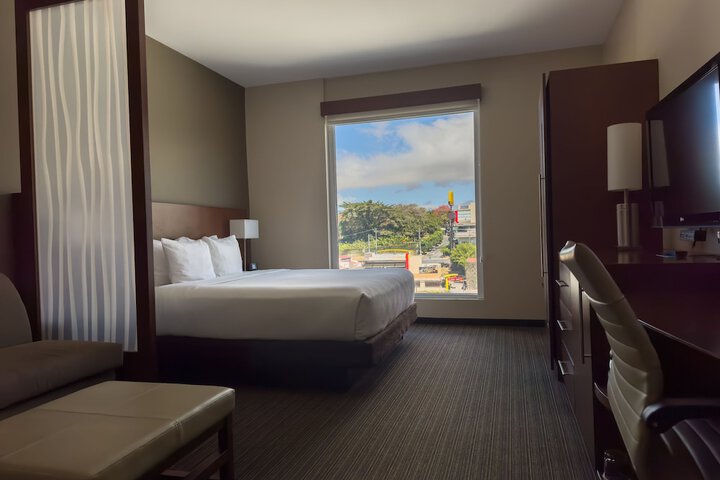 Room 20 of 40