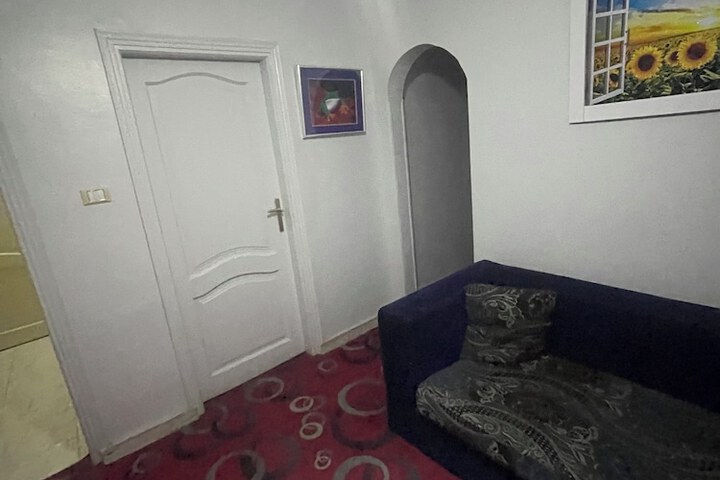 Room 94 of 196