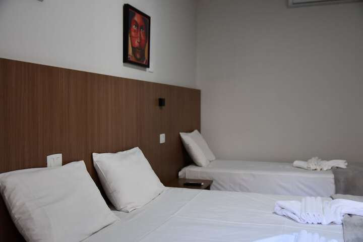 Room 16 of 48