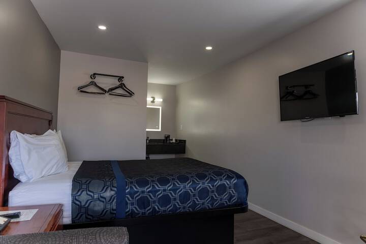 Room 14 of 38