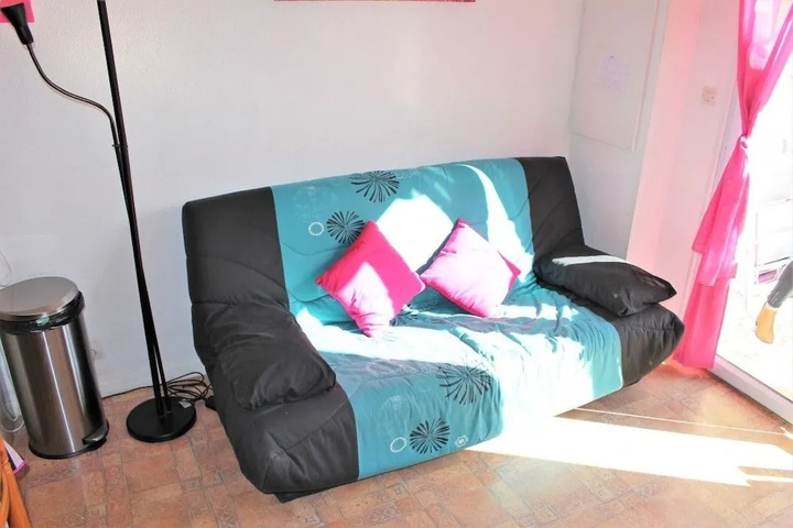 Room 3 of 9
