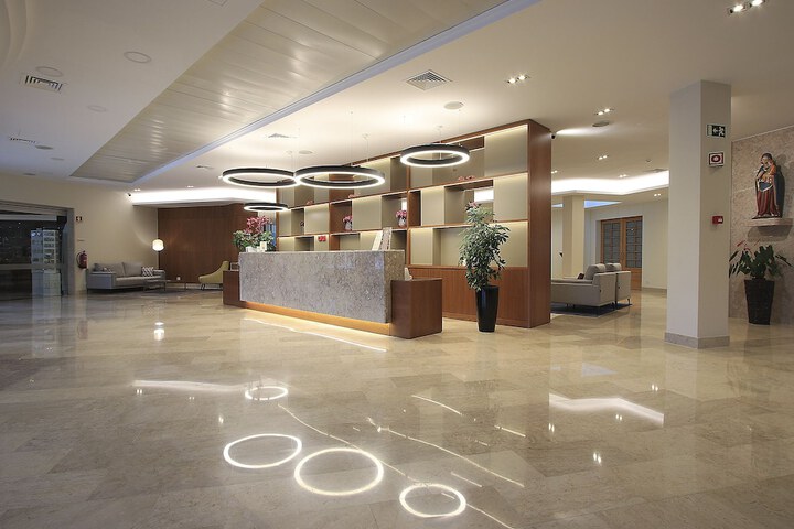 Hotel Interior 6 of 80
