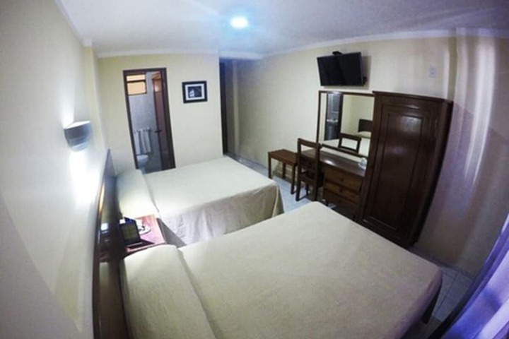 Room 20 of 65