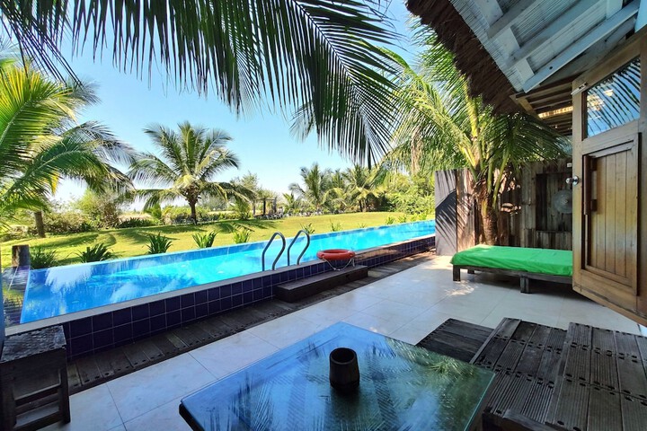 Pool 74 of 99