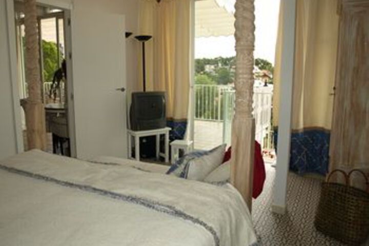 Room 21 of 44