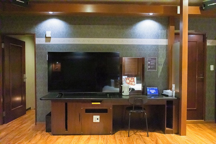 Room 75 of 257
