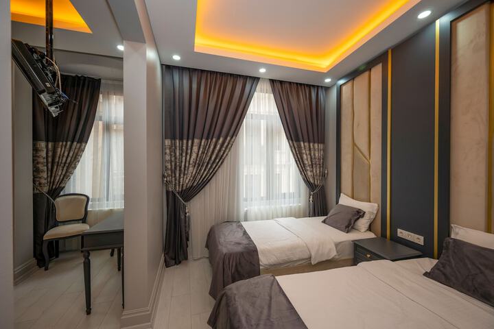 Room 15 of 62
