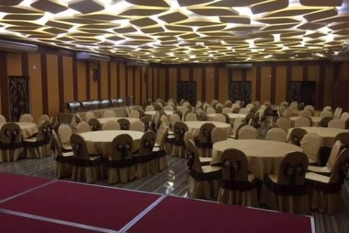 Ballroom/Hall 14 of 17