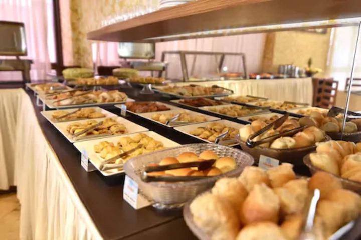 Dining Photos