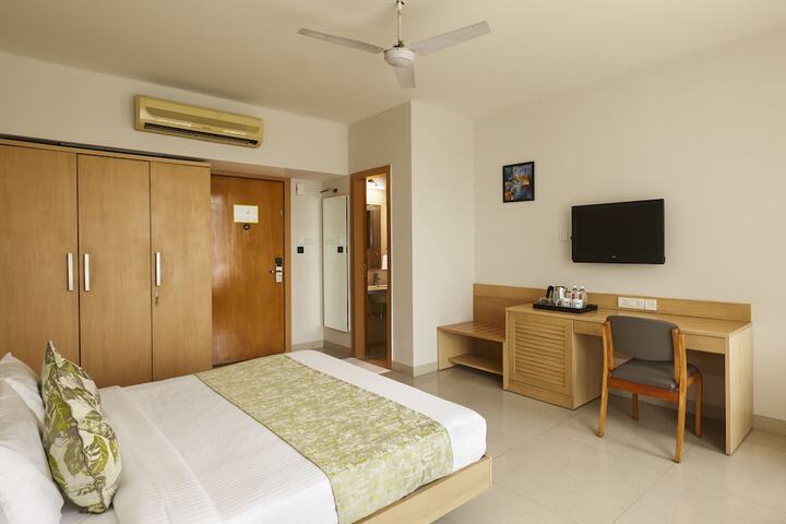 Room 9 of 45