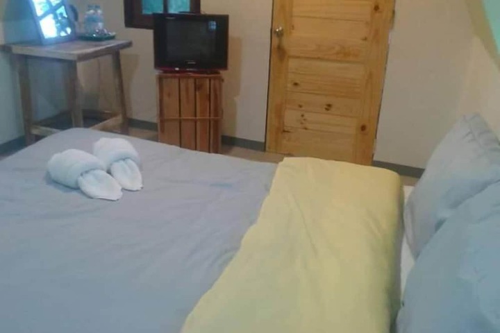 Room 10 of 24