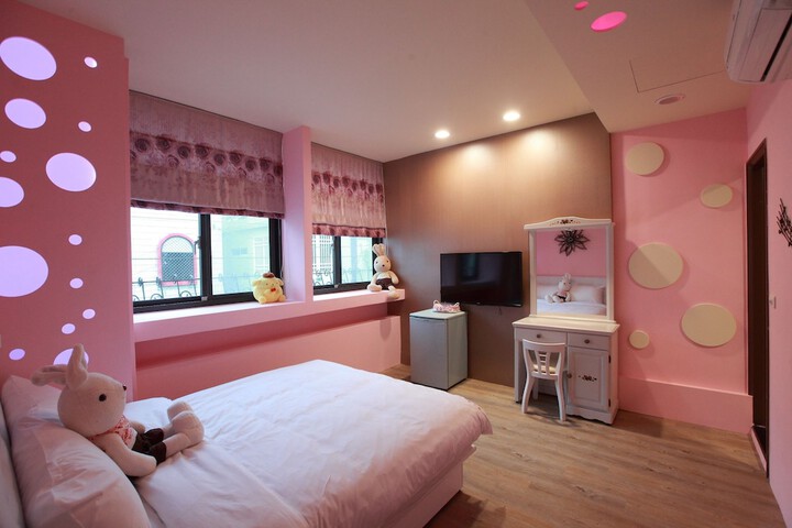 Room 6 of 58