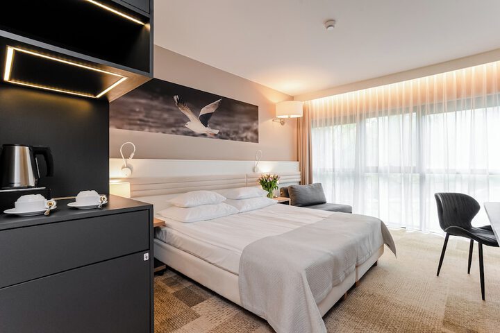 Room 18 of 76