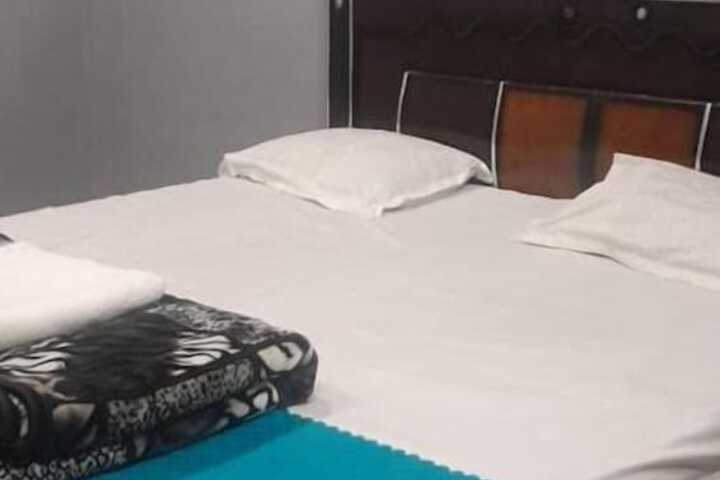 Room 6 of 6