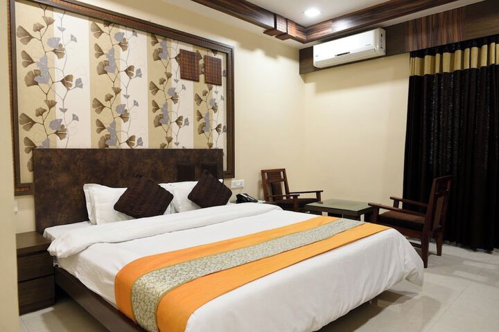Room 3 of 15
