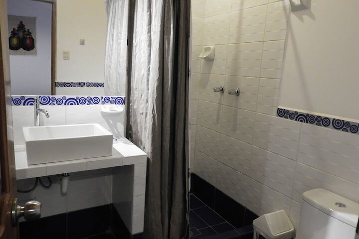 Room 45 of 80