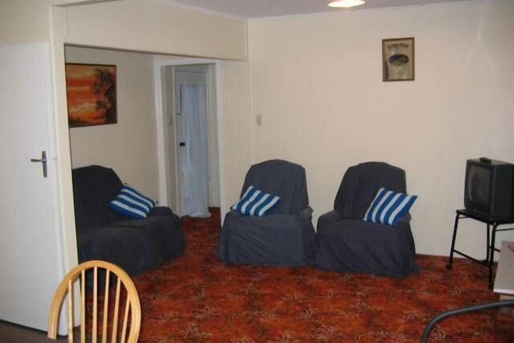 Room 21 of 32