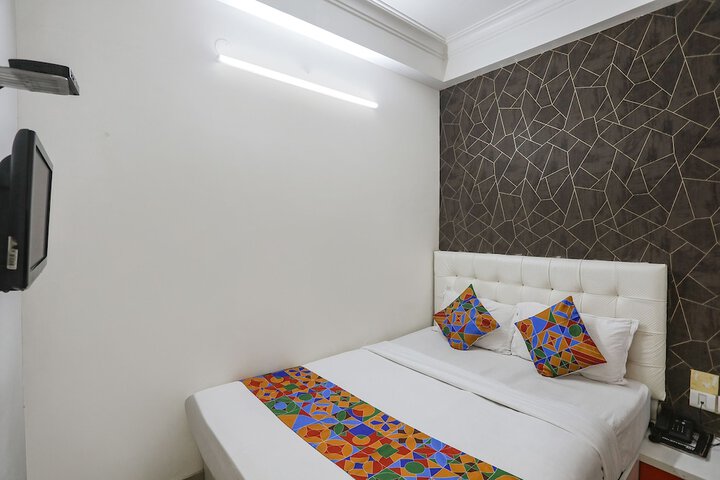 Room 15 of 29