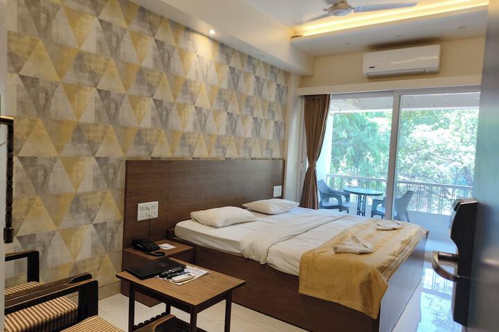Room 6 of 46