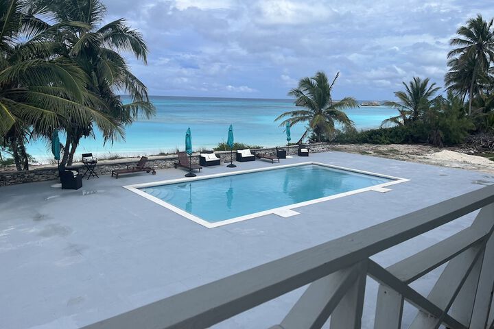 Hotel with Pool