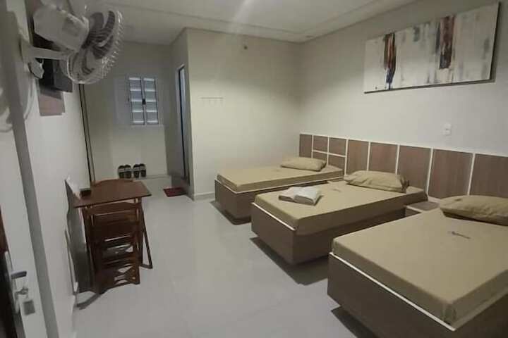 Room 6 of 16