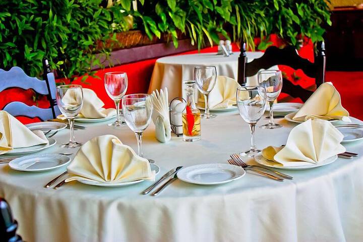 Dining Photos
