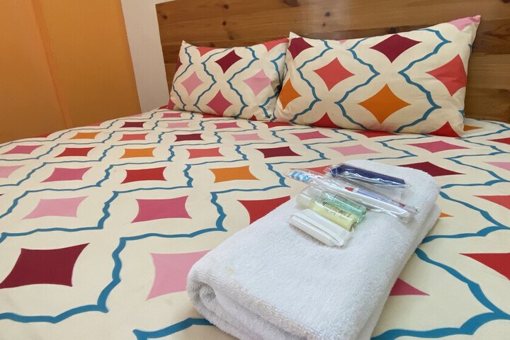 Room 14 of 48