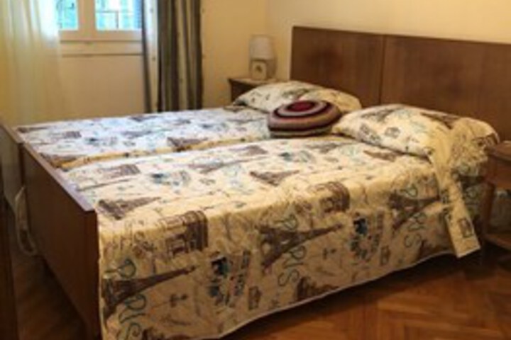 Room 53 of 74
