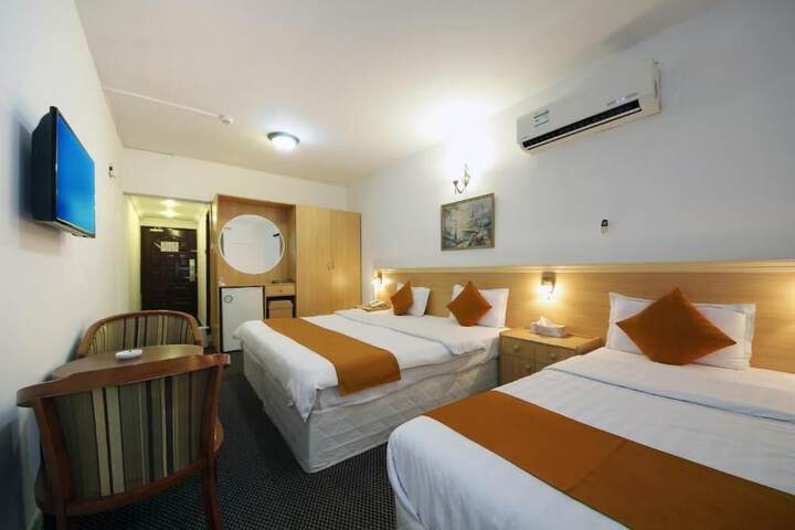 Room 21 of 39