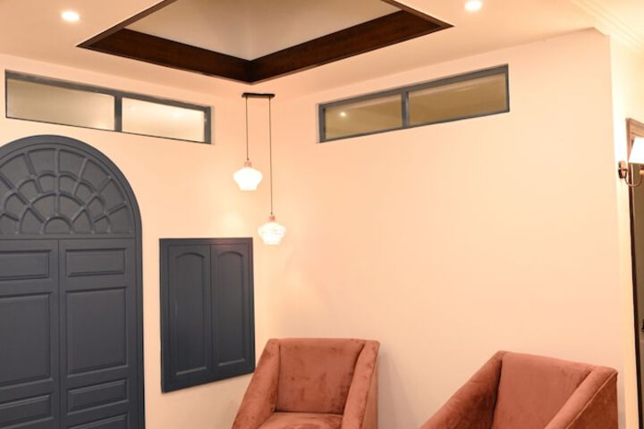 Room 15 of 42