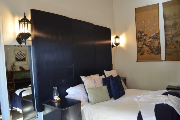Room 5 of 72