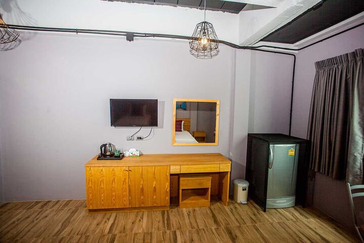 Room 16 of 24