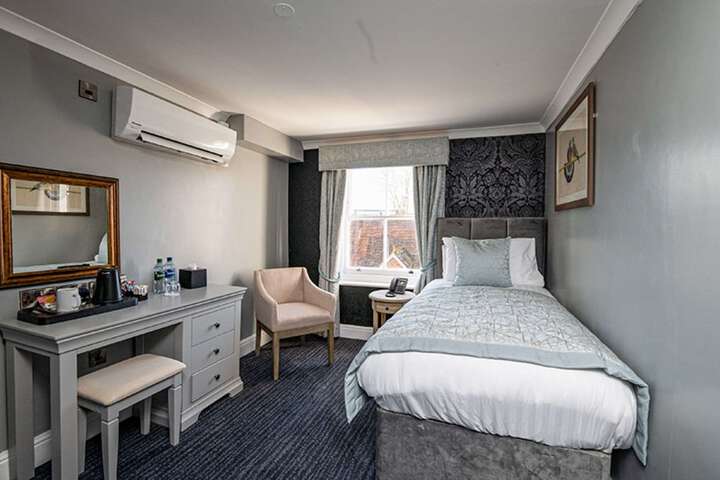 Room 12 of 31
