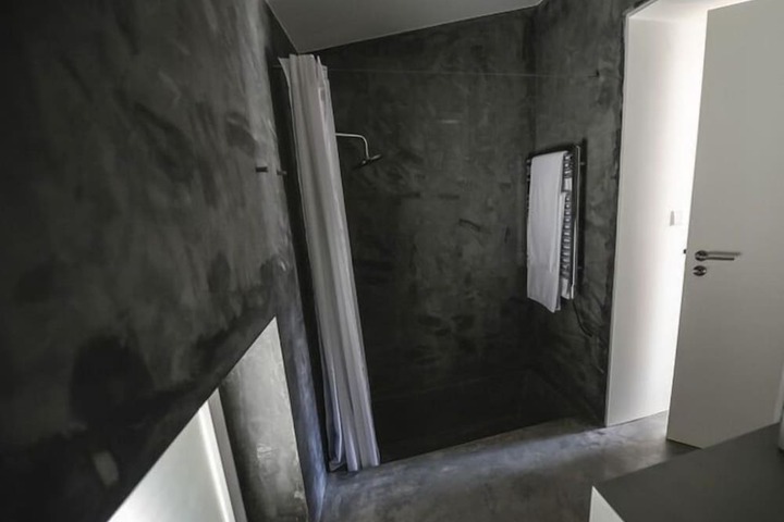 Room 35 of 70