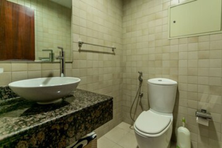 Room 4 of 31