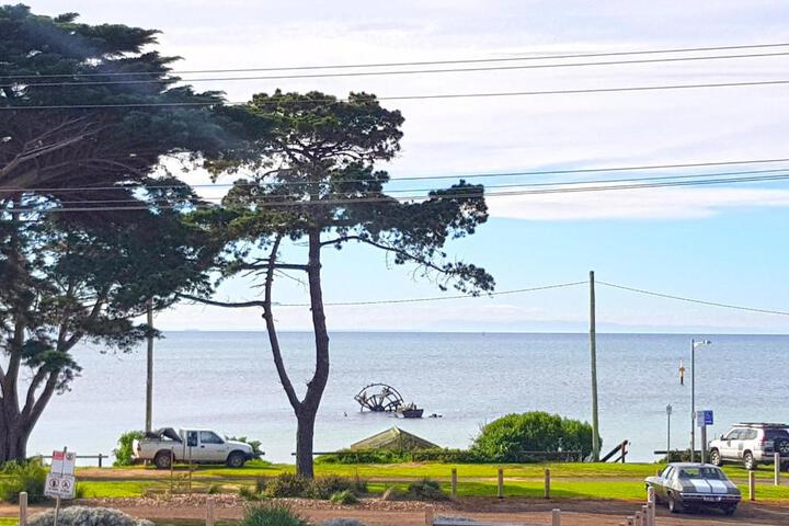The Esplanade Holiday Home