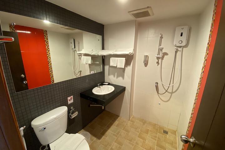 Room 35 of 52