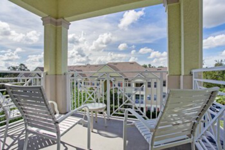 Terrace/Patio 3 of 32