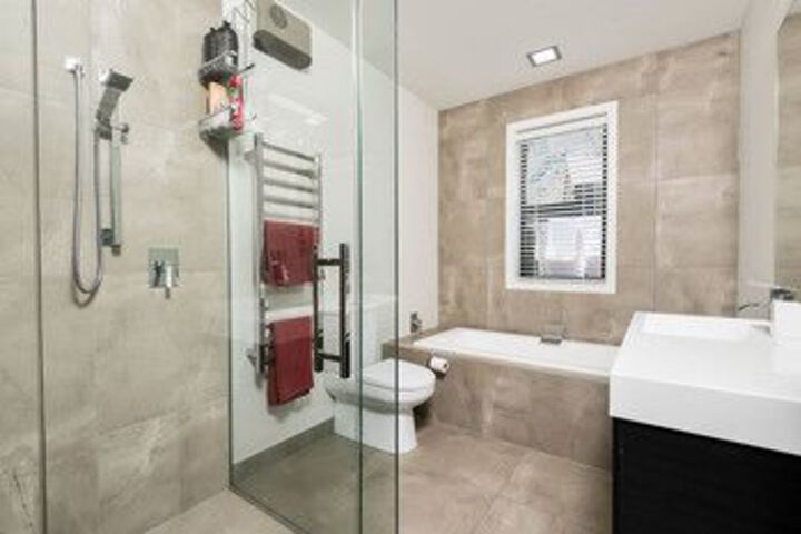 Room 2 of 16