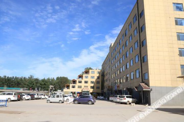 Hotel 3 of 50