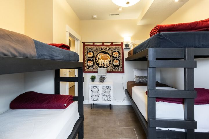 Room 89 of 188