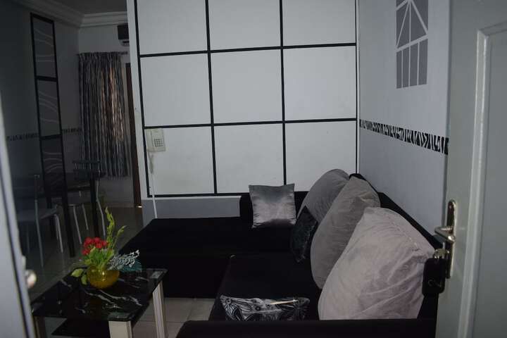 Room 25 of 41