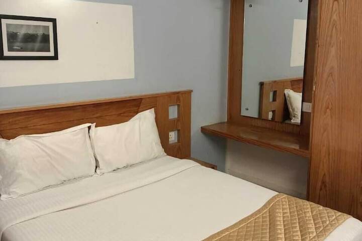 Room 7 of 54